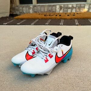 Nike Football Cleats - Mens 7.5